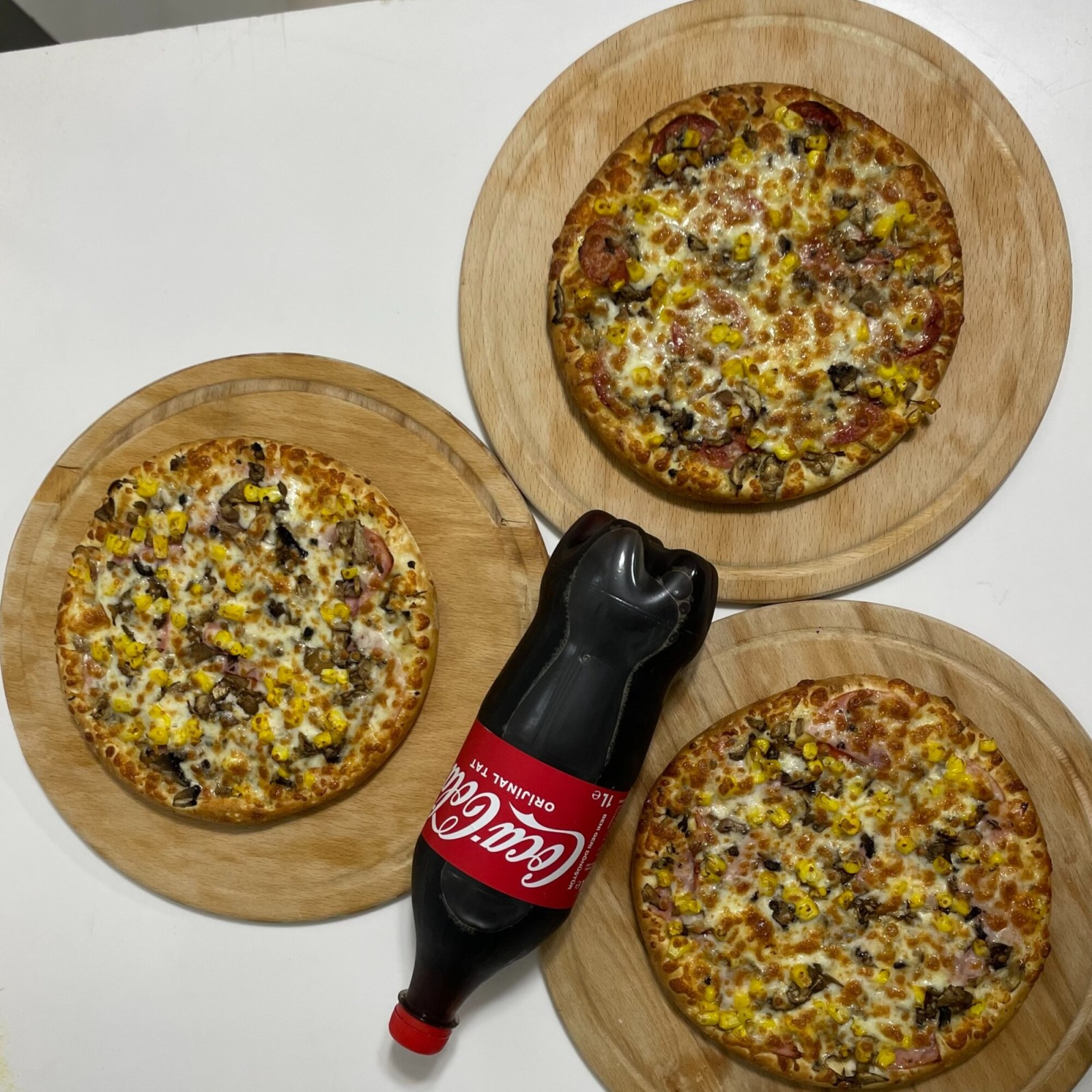 Süper 5 Li 4 Orta Classic Pizza 1 Lt Coca Cola