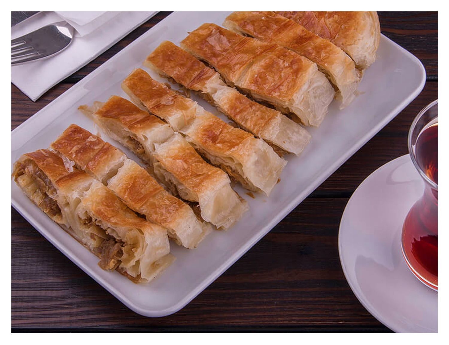 Sarıyer kıymalı Börek (1 Kg)