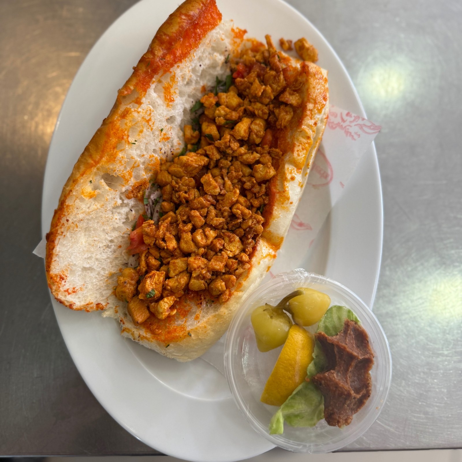 Yarım ekmek Tavuk Tantuni
