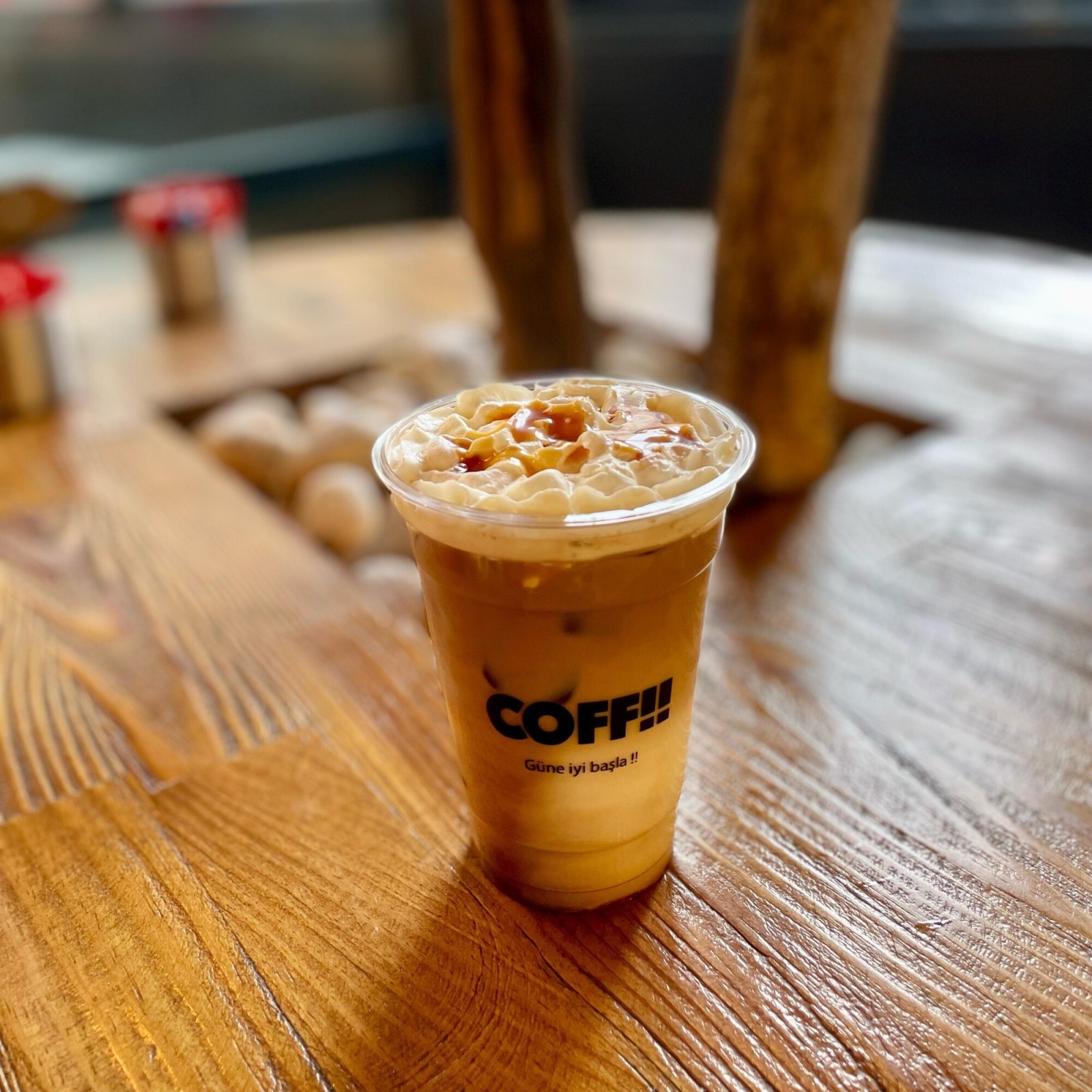 Iced Caramel Macchiato
