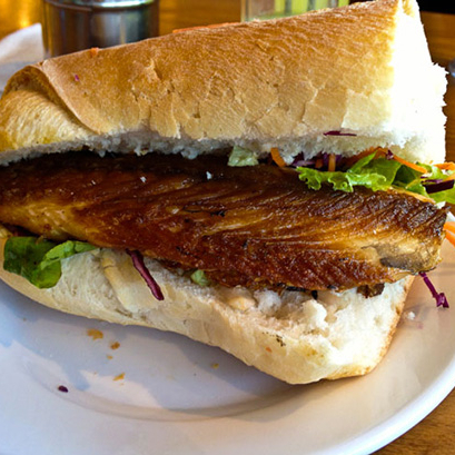 Ekmek Arası Alabalık