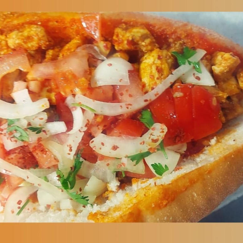 Yarım Ekmek Arası Tavuk Tantuni