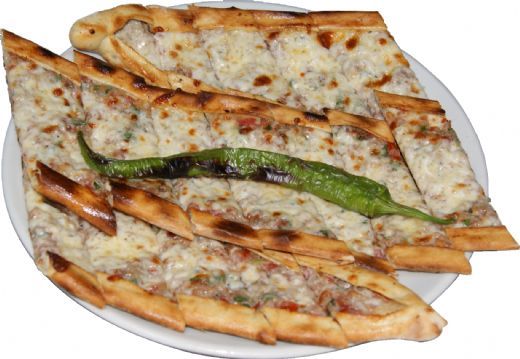 Kuşbaşılı Kaşarlı Pide