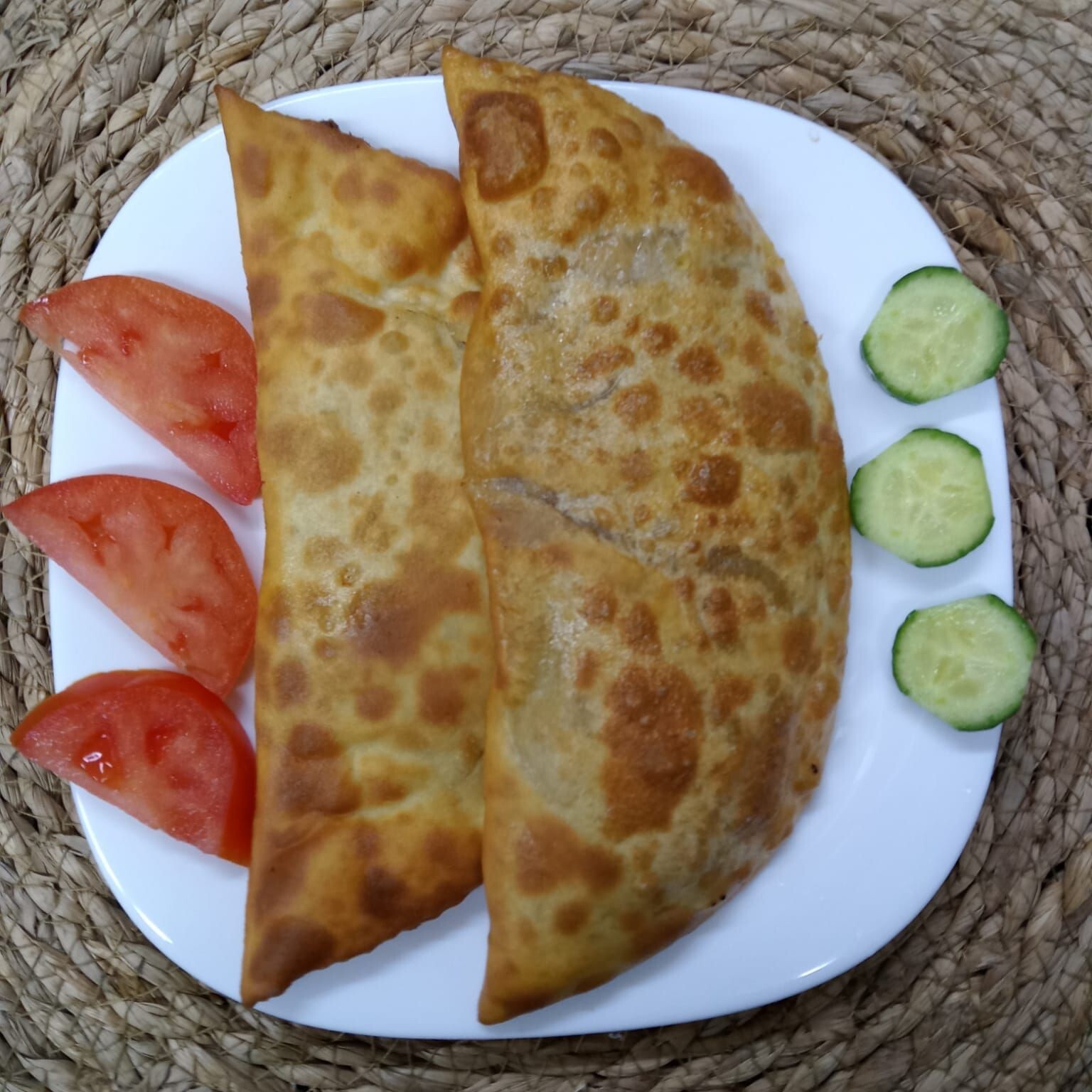 Peynirli Çiğ Börek