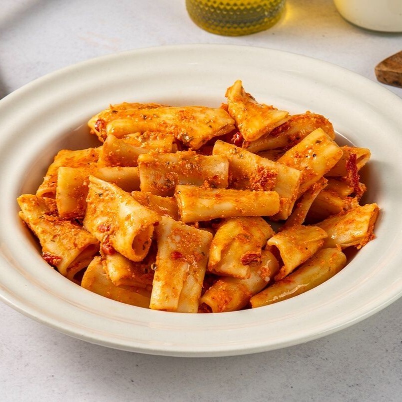 Köz Biberli Penynirli Rigatoni Makarna