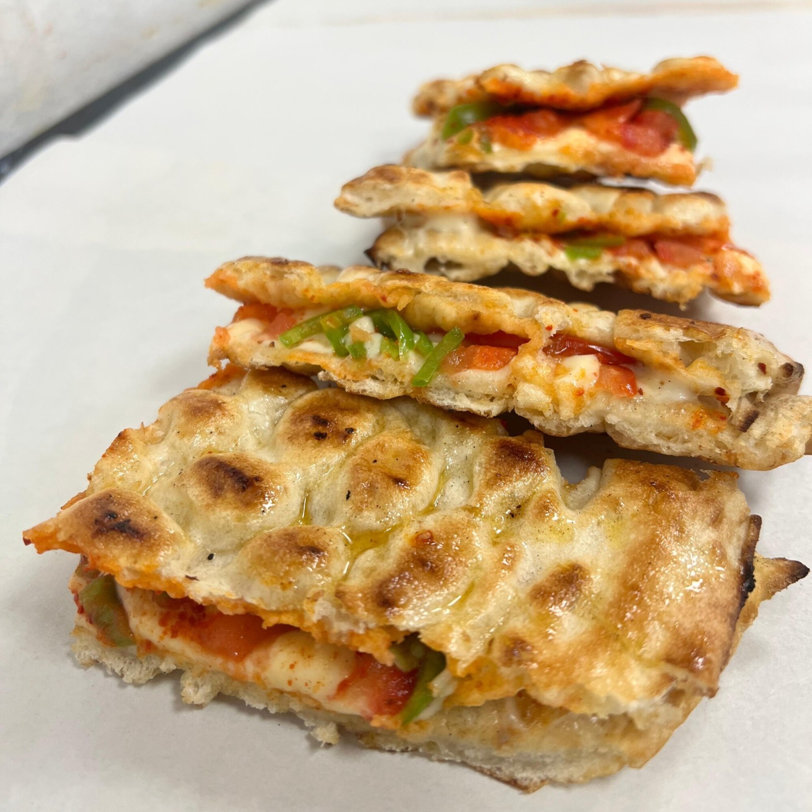 Pide Sebzeli Kaşarlı Tost