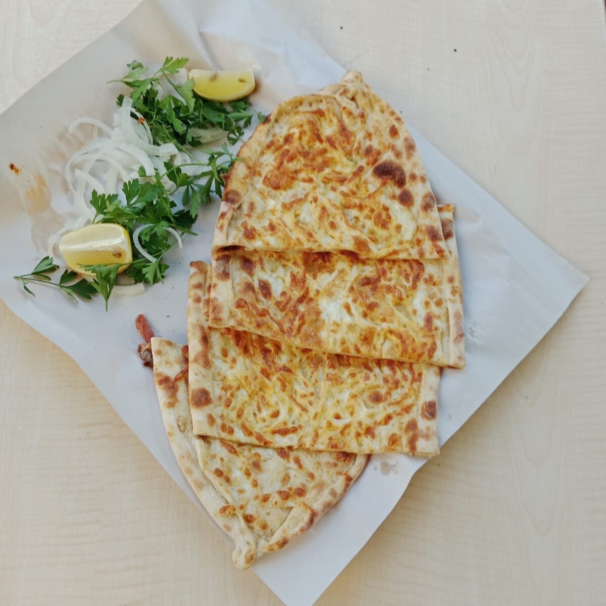 Kaşarlı Pide