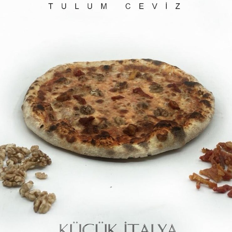 Tulum Peynirli Cevizli Pizza
