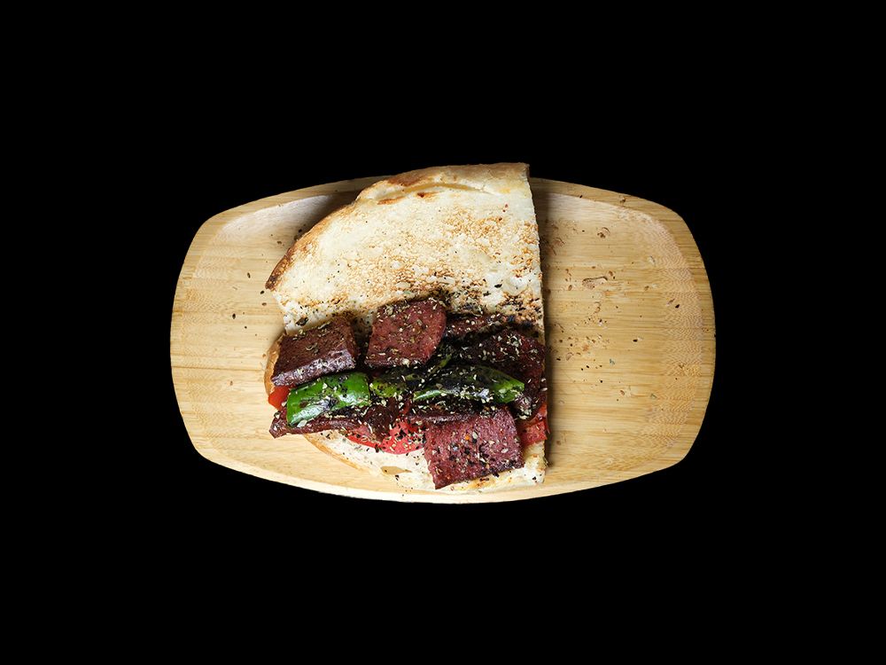 Yarım Ekmek Arası Izgara Sucuk