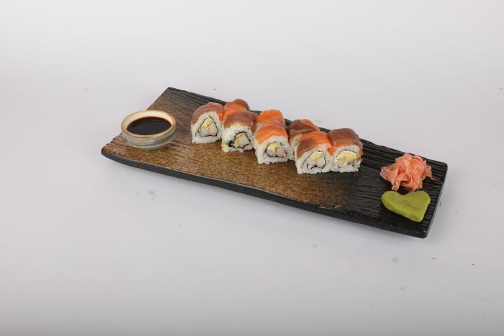 Sunset Roll (8 Pcs.)