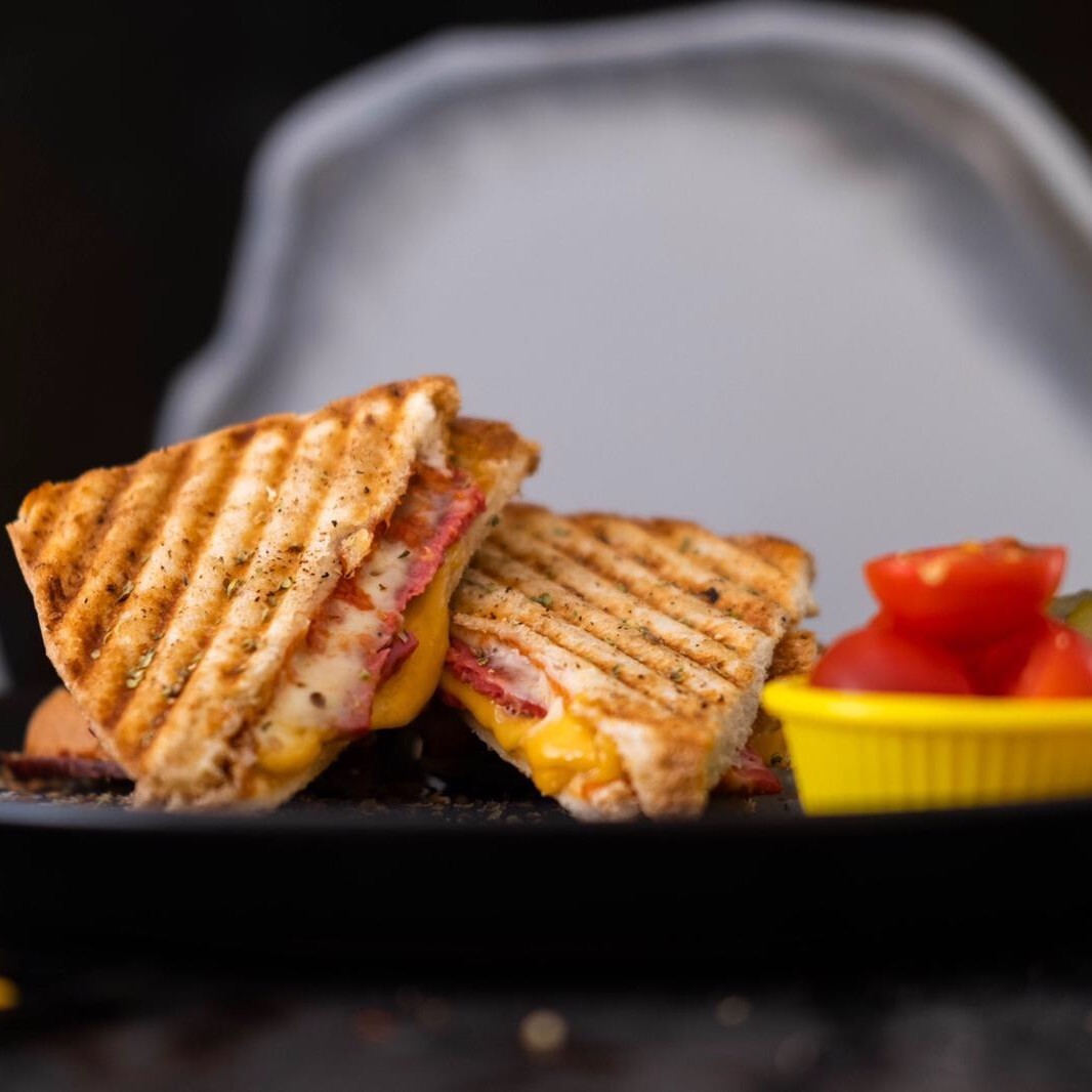 Salamlı Özel Tost