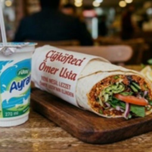 Ultra Mega Dürüm Çiğ Köfte (150 gr) + Büyük Ayran