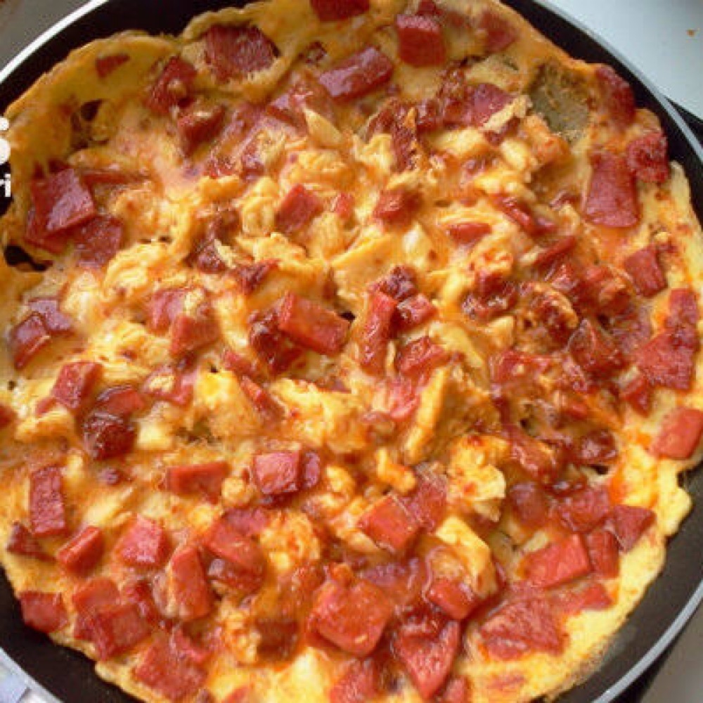 Salamlı Omlet