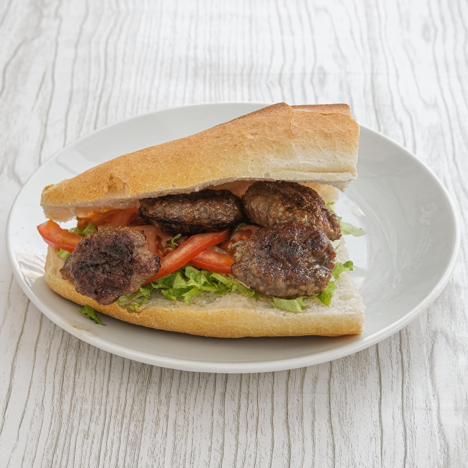 Yarım Ekmek Arası Izgara Köfte