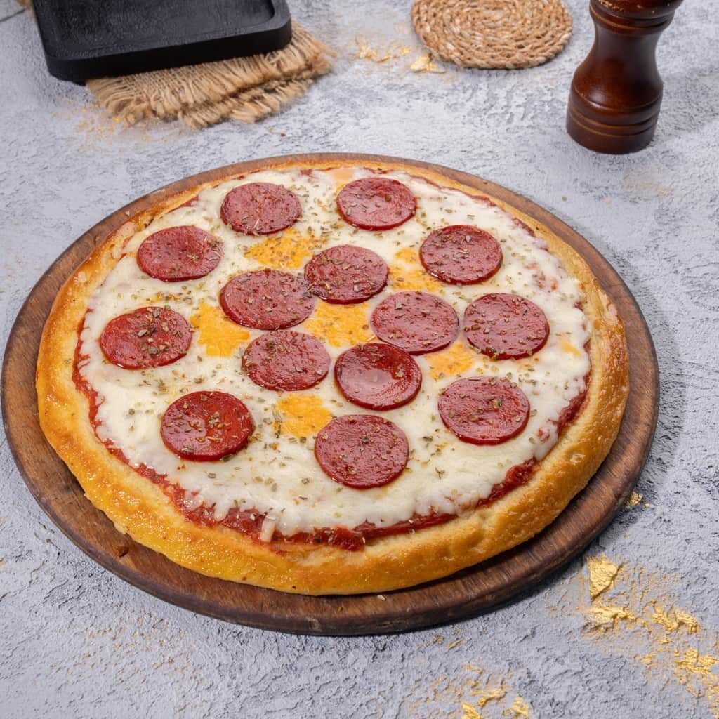 Sucuklu Pizza (Orta Boy)