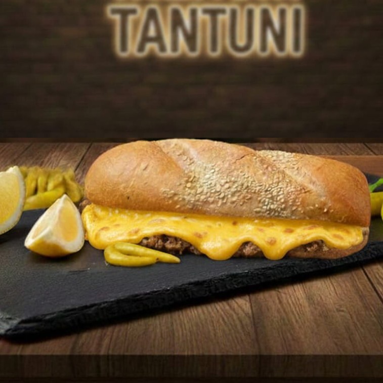 Cheddar Soslu Ekmek Arası Tavuk Tantuni