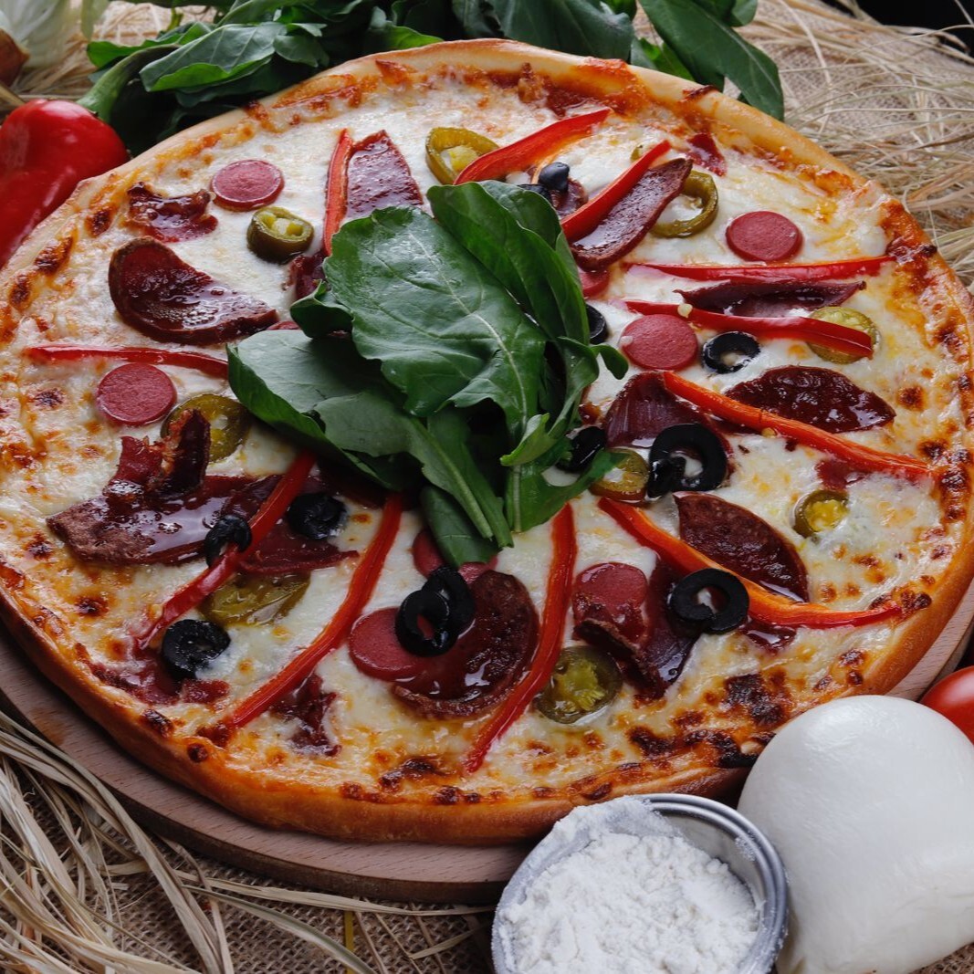 Sucuklu Pizza