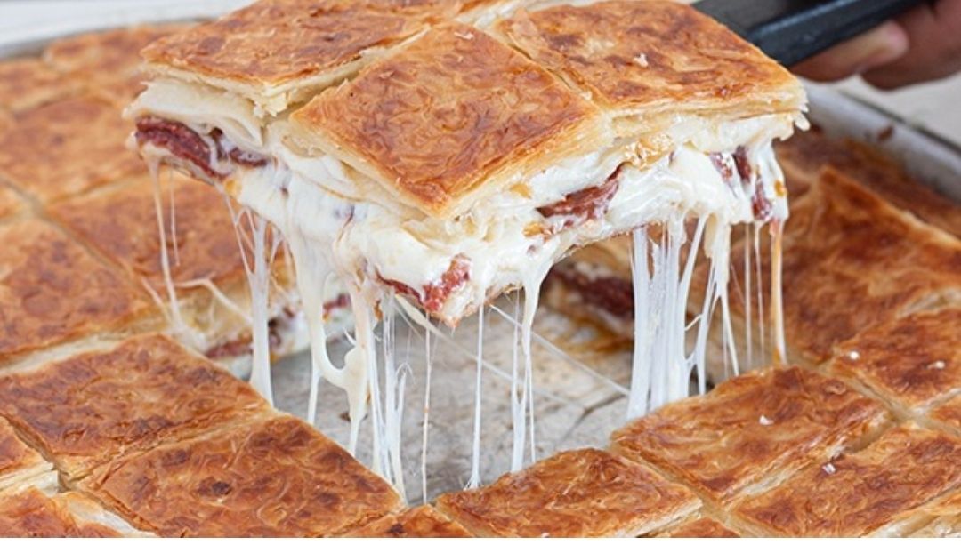 Pastırma Peynirli Börek 500 gr