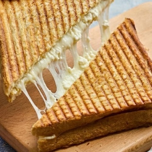 Kare Tost Beyaz Peynirli