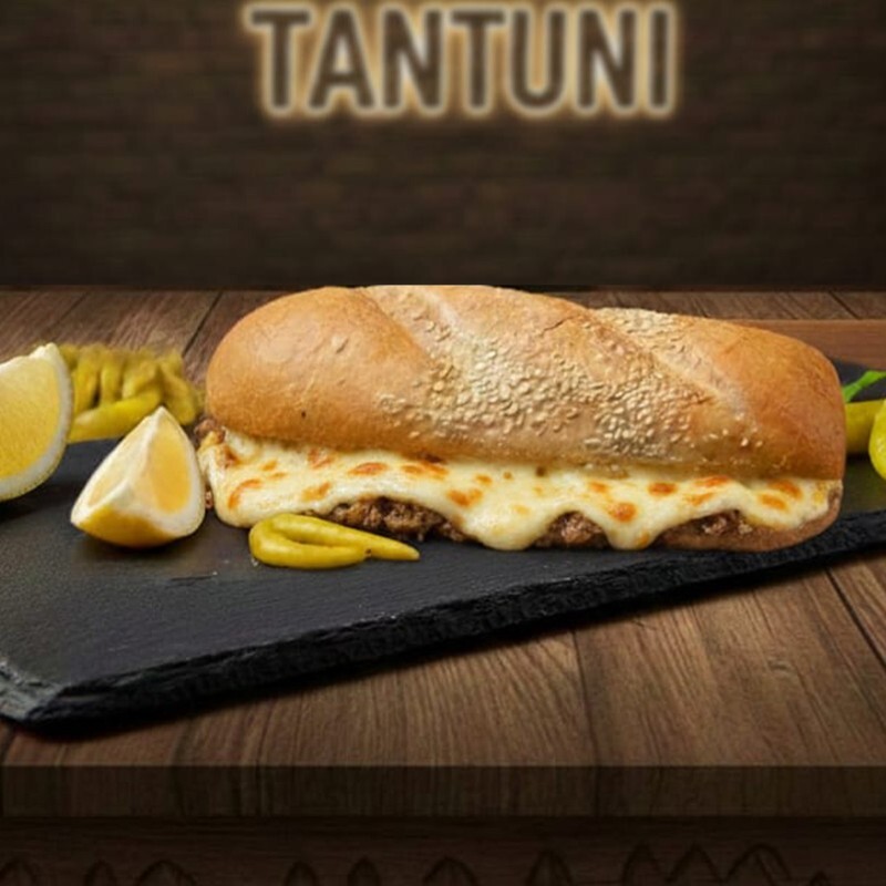 Kaşarlı Ekmek Arası Et Tantuni