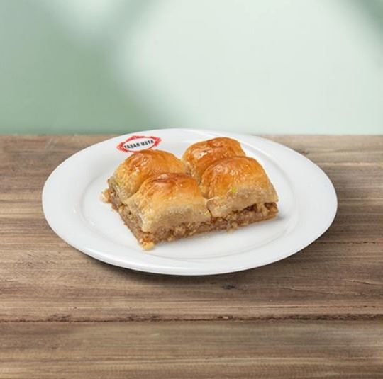 Cevizli Baklava (1 kg.)