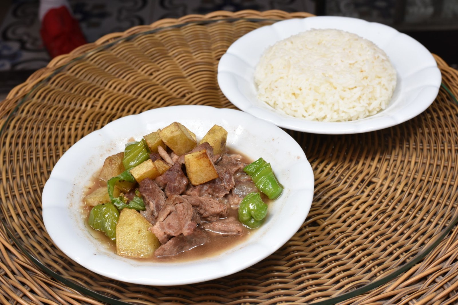 Tas Kebabı & Salata