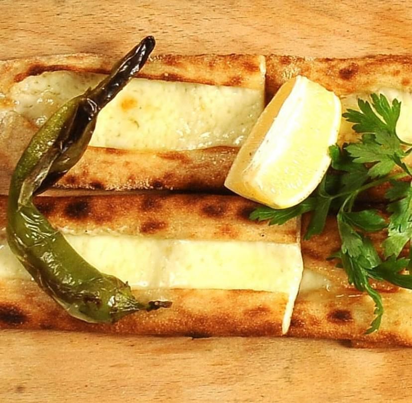 Peynirli Pide