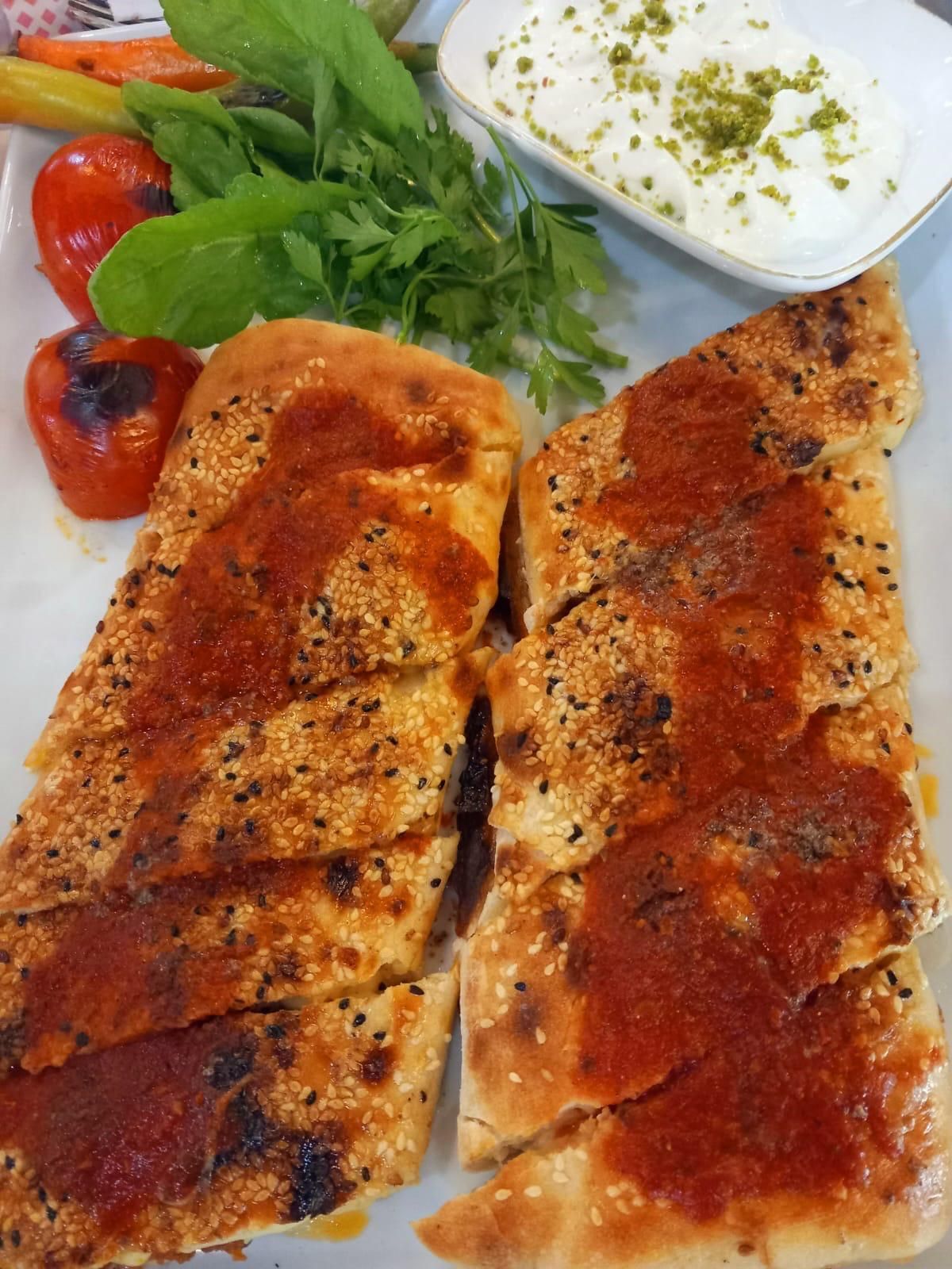 Kiremit Paşa Kebabı Çöp Şiş Kuşbaşı