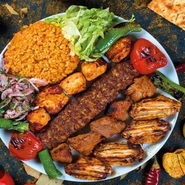 Beyaz Saray Special Karışık Kebap