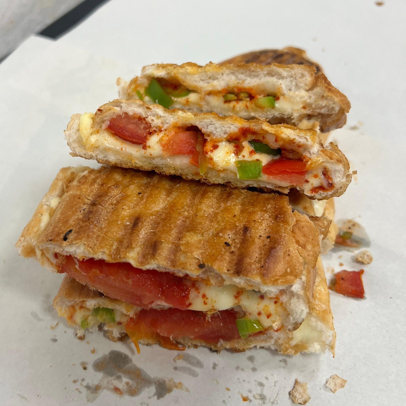 Sebzeli Kaşarlı Tost