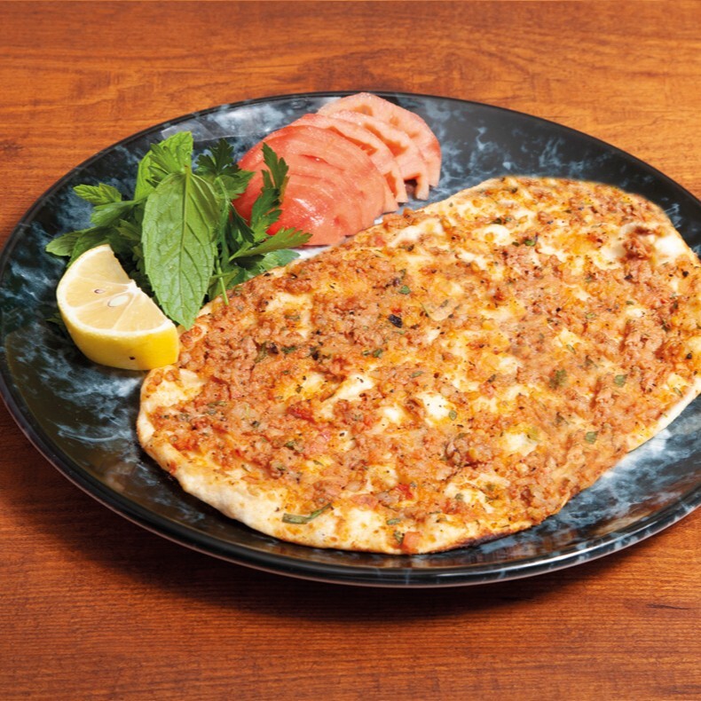 Diyarbakır Usulü Acılı Lahmacun
