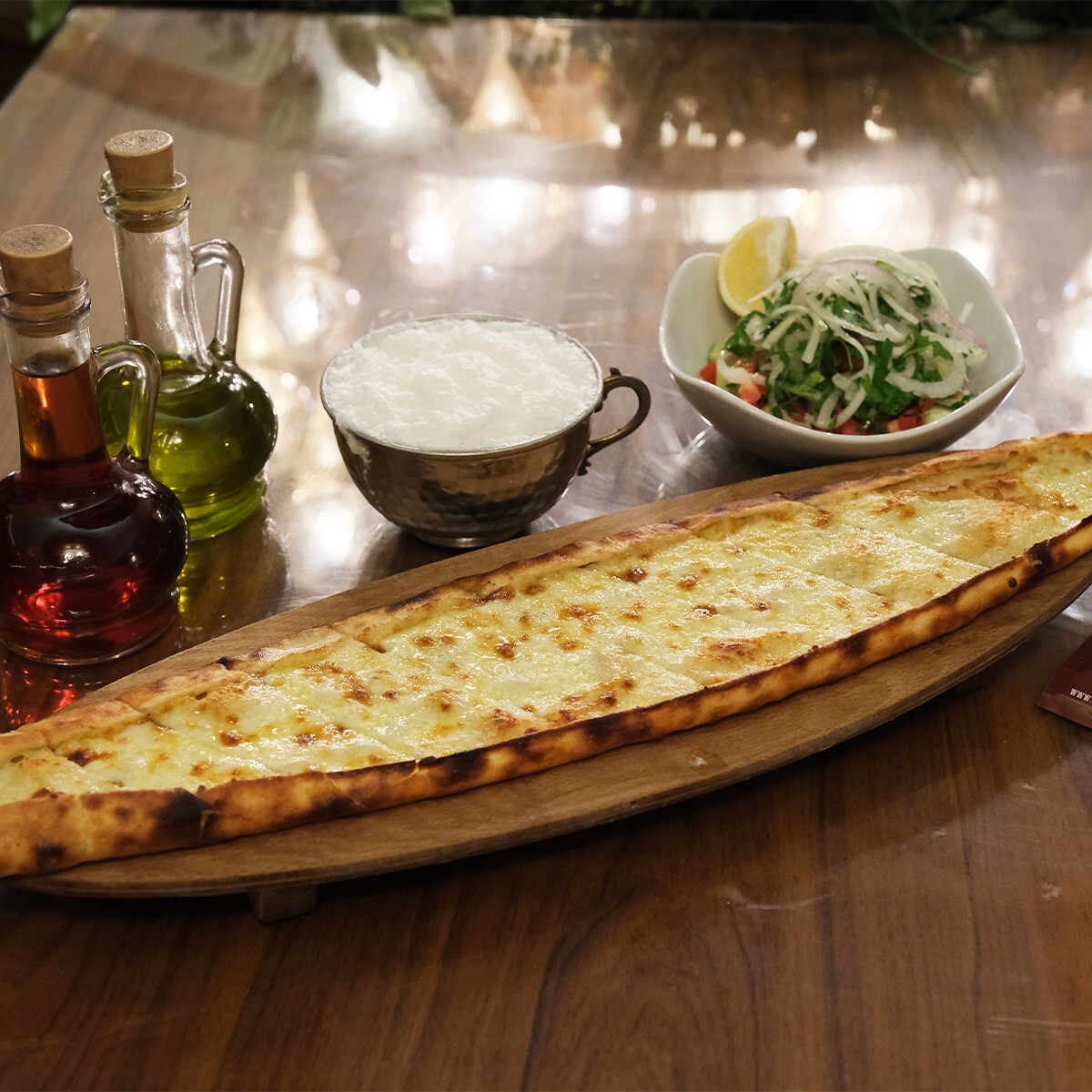 Kaşarlı Pide