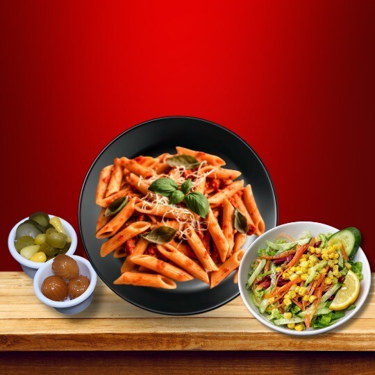 Domates Soslu Tavuklu Penne