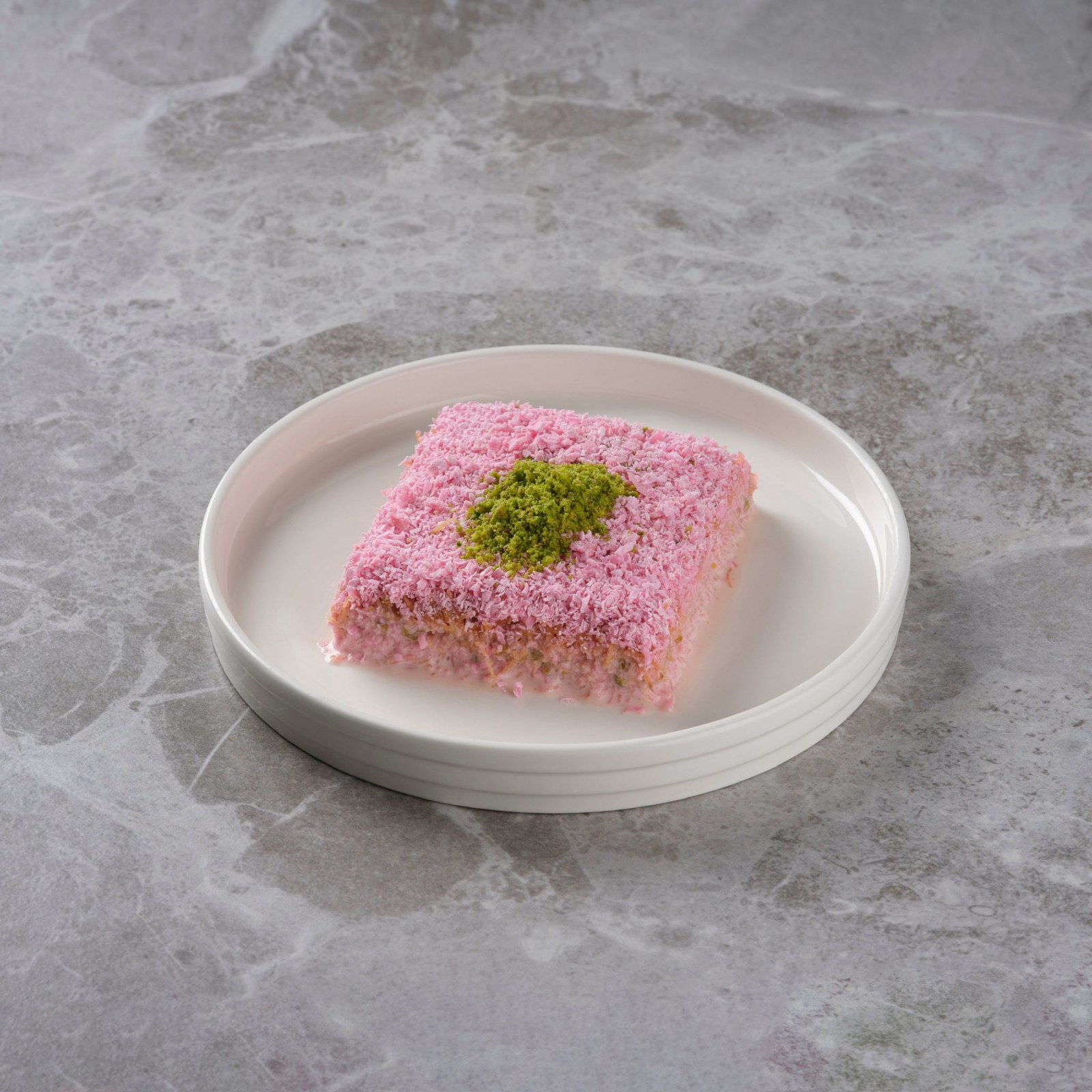 Soğuk Fıstıklı Frambuazlı Kadayıf Porsiyon (200 Gr)