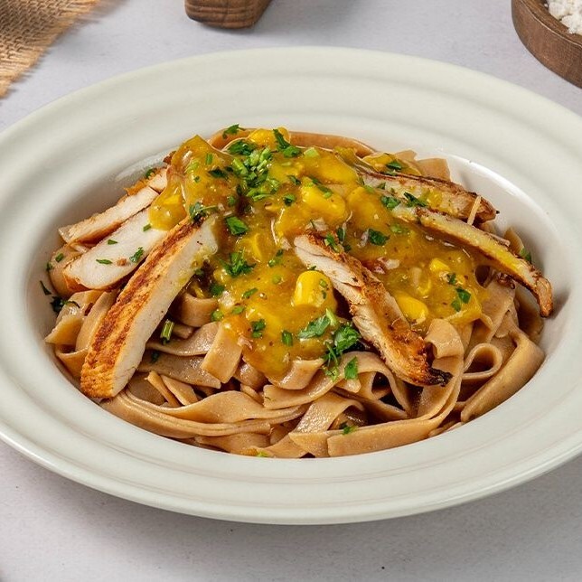 Izgara Tavuklu Havuçlu Tagliatelle