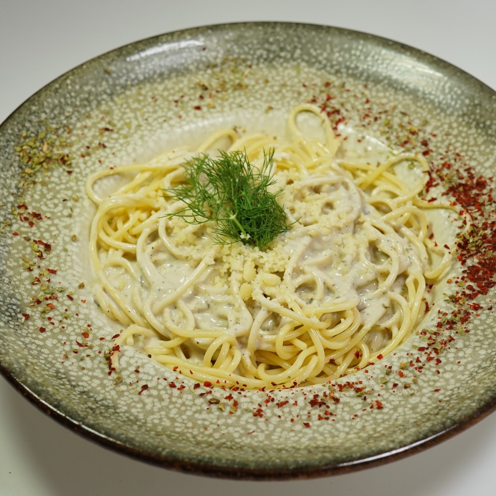 Pesto Soslu Spagetti