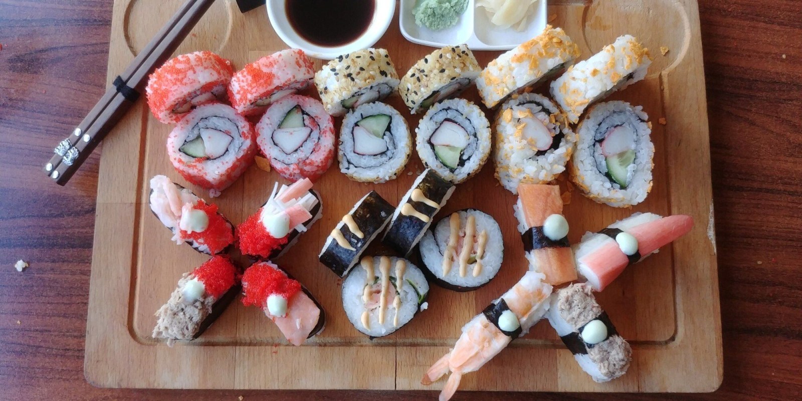 Mix Sushi (24 Pcs.)