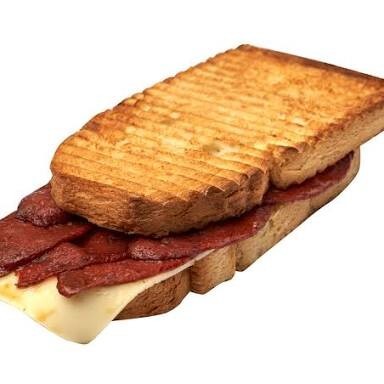 Sucuklu Tost