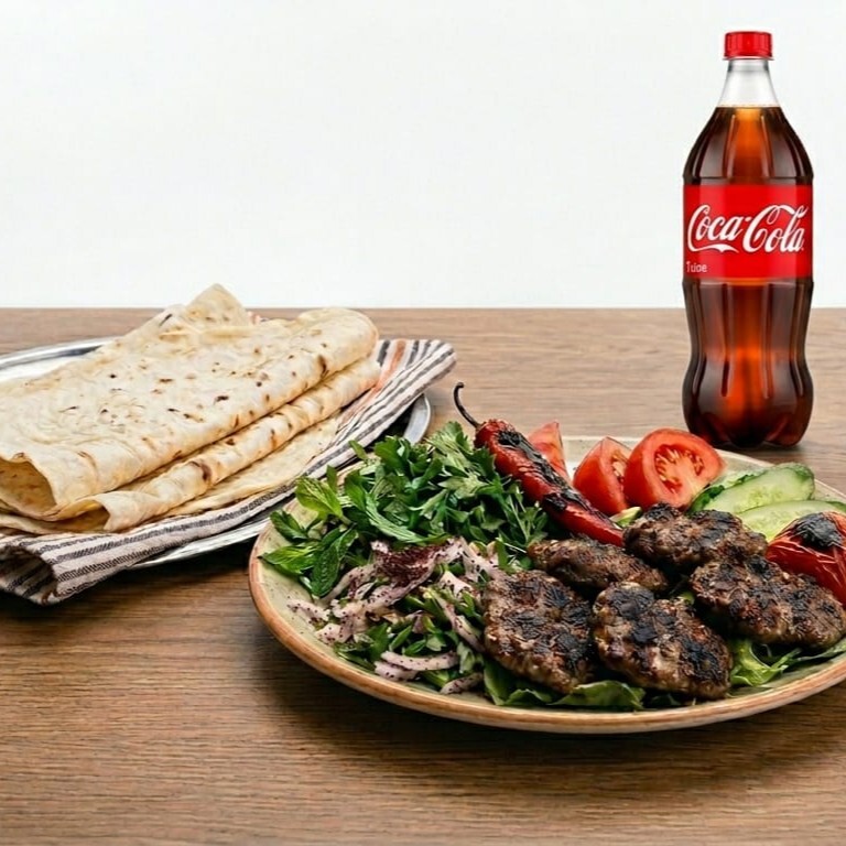 ızgara köfte 1 kilo 10 adet lavaş 1 litre içecek
