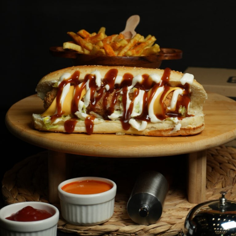 BBQ Çıtır Hot Dog