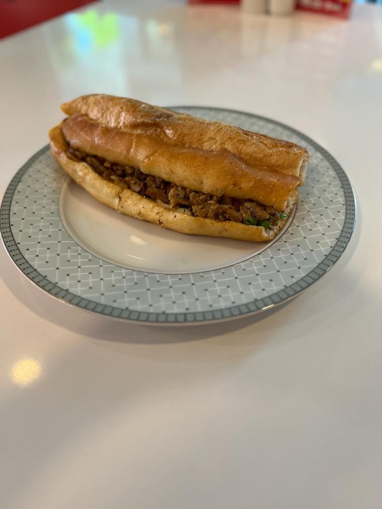 Somun Ekmek Arası Biftek Tantuni