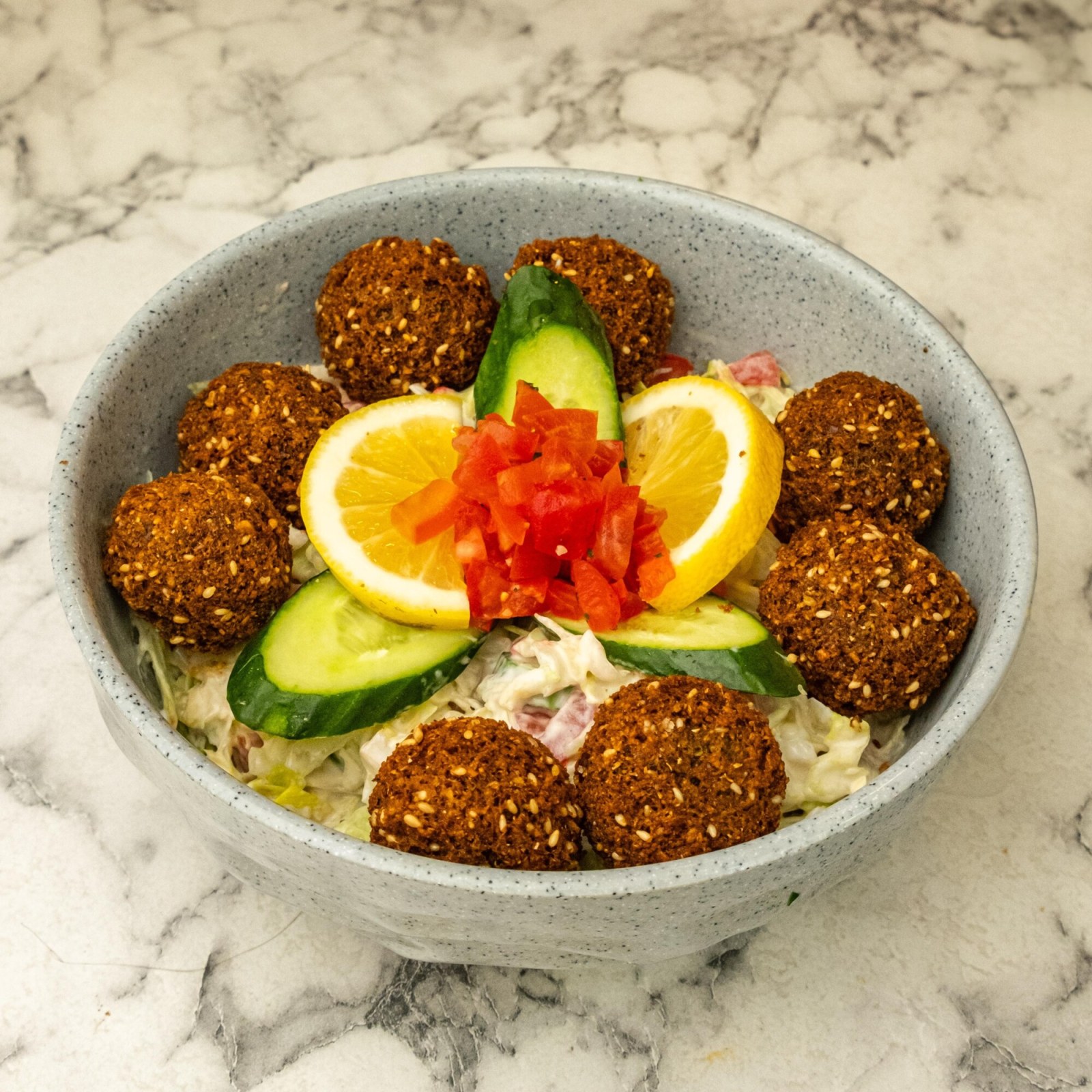 Falafel Salatası