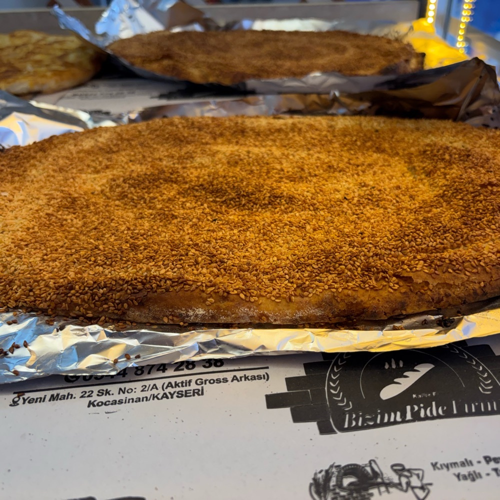 Tahinli Pide