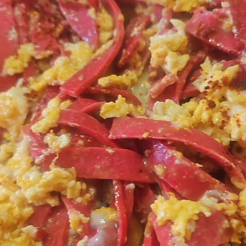 Yumurtalı Sosisli Efsane Lezzet