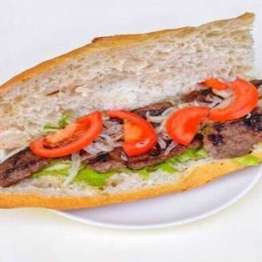 Üççeyrek Köfte