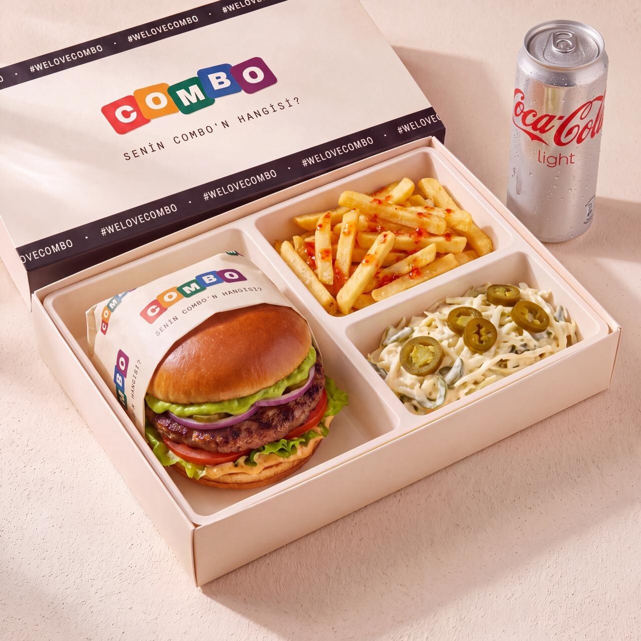 Avakado Soslu Burger Menü + 1 Kutu içecek