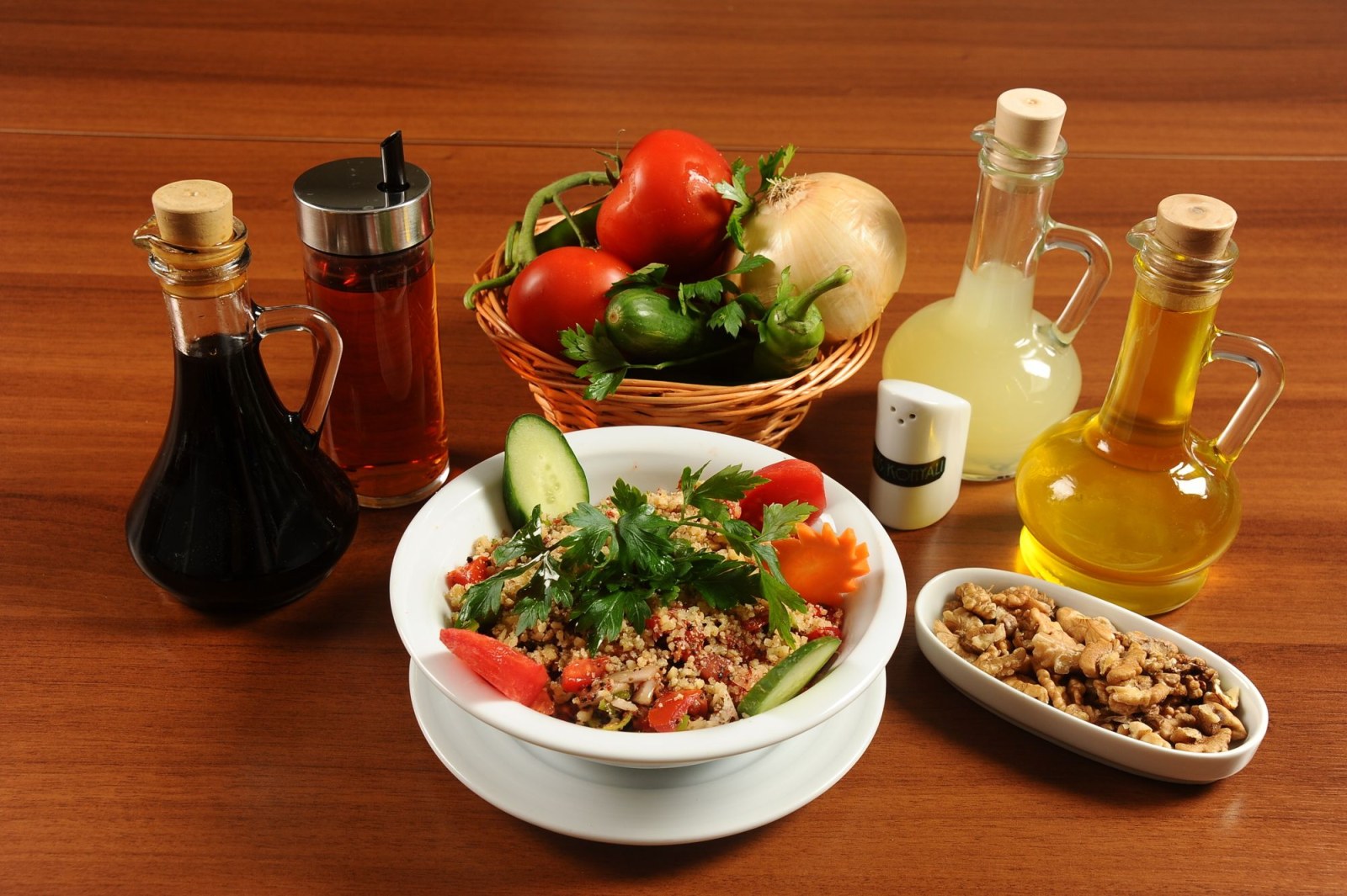 Cevizli Tulum Peynirli Salata