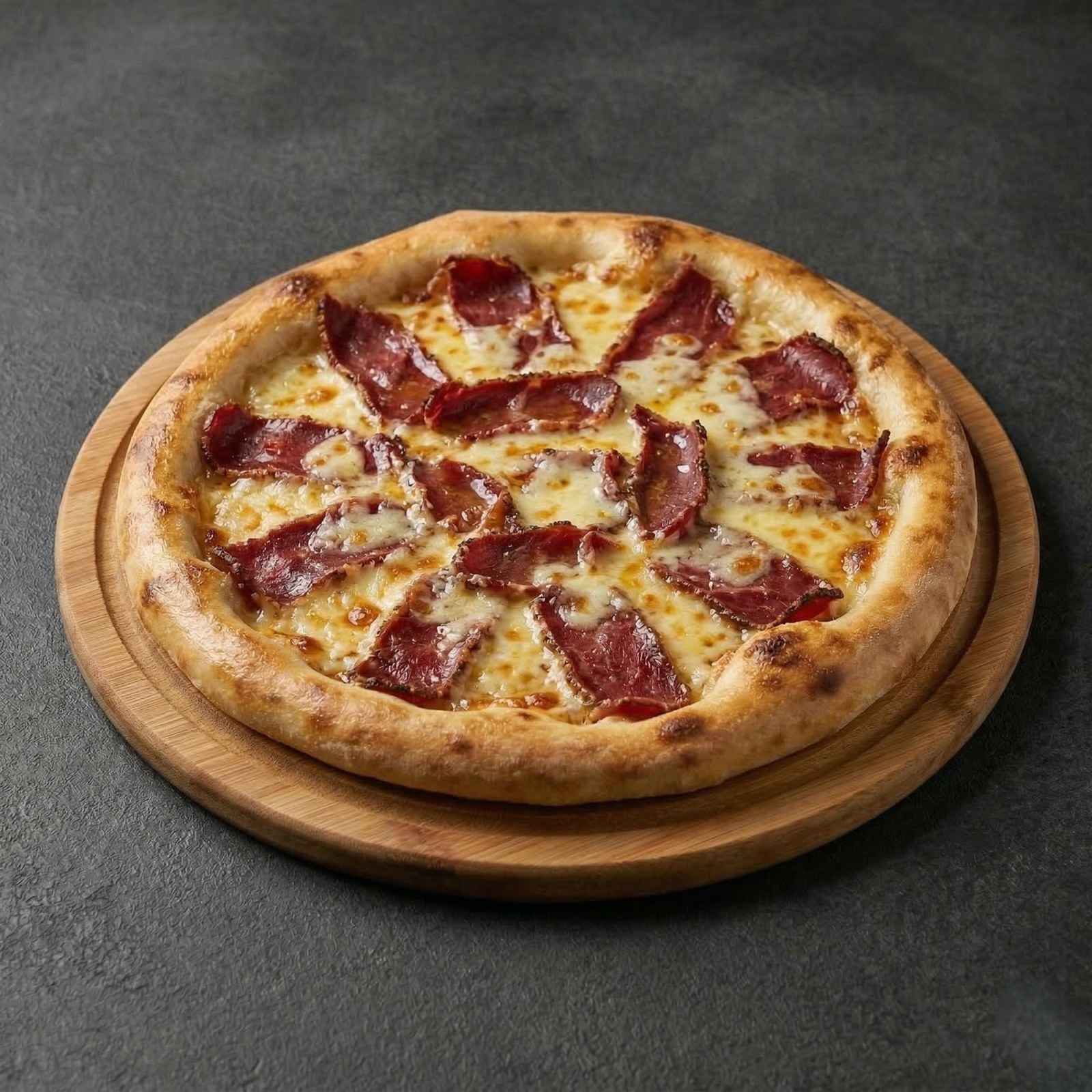 Pastırmalı Kaşarlı Yuvarlak Pide