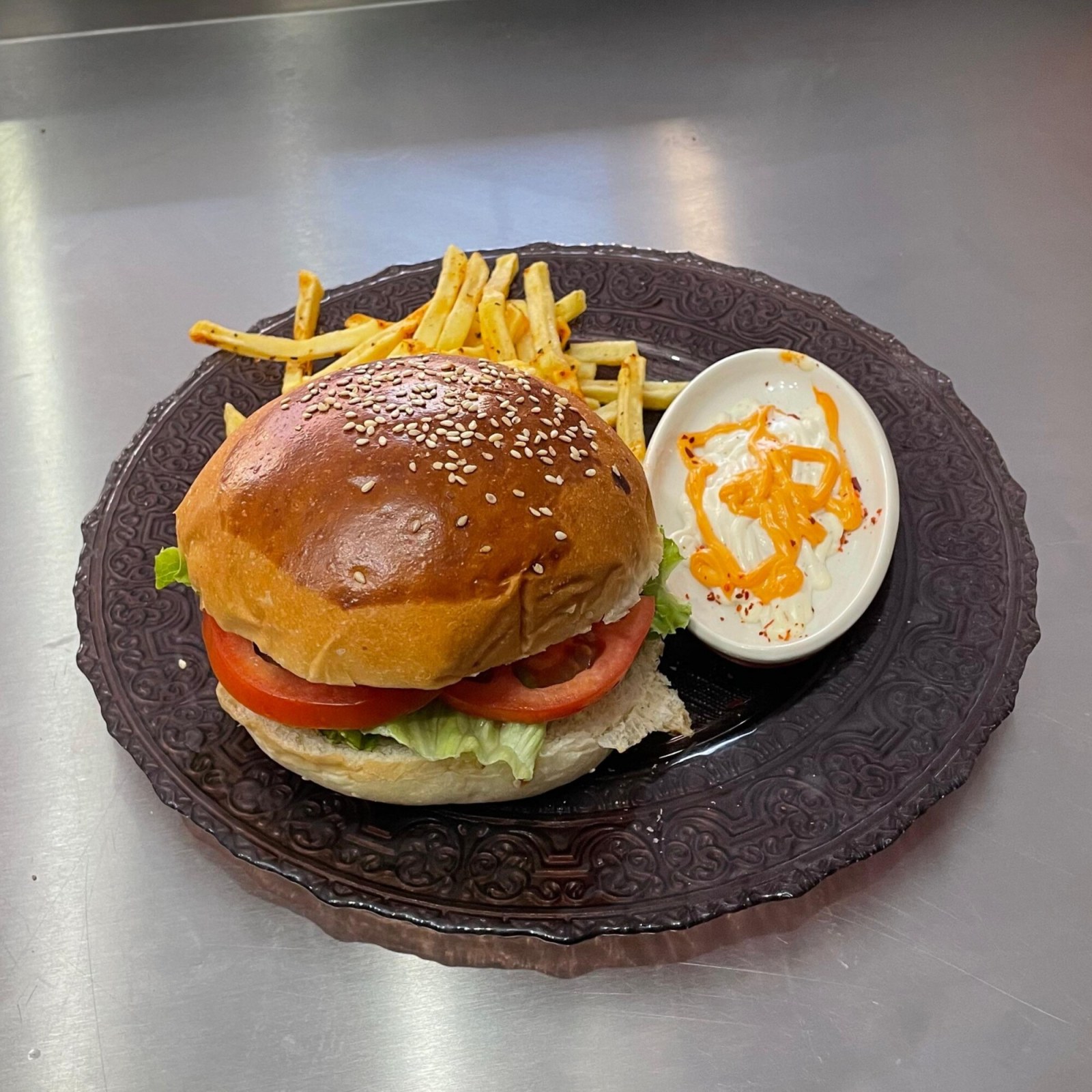 Hellim Burger Menü