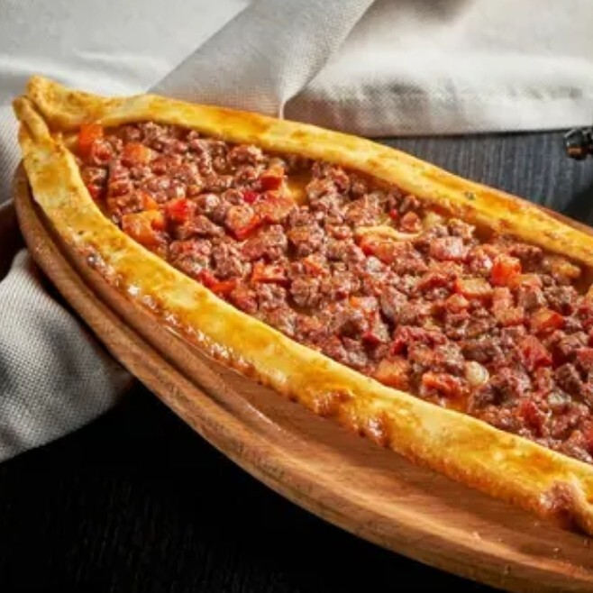 Kuşbaşılı Pide